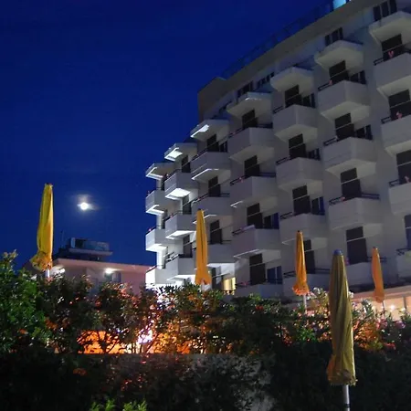 David تْشيزيناتيكو